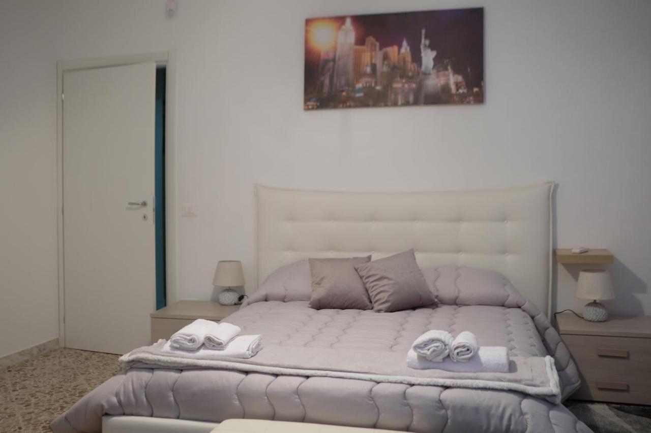 Bed and Breakfast Le Stanze Di Sofia Salerno Esterno foto