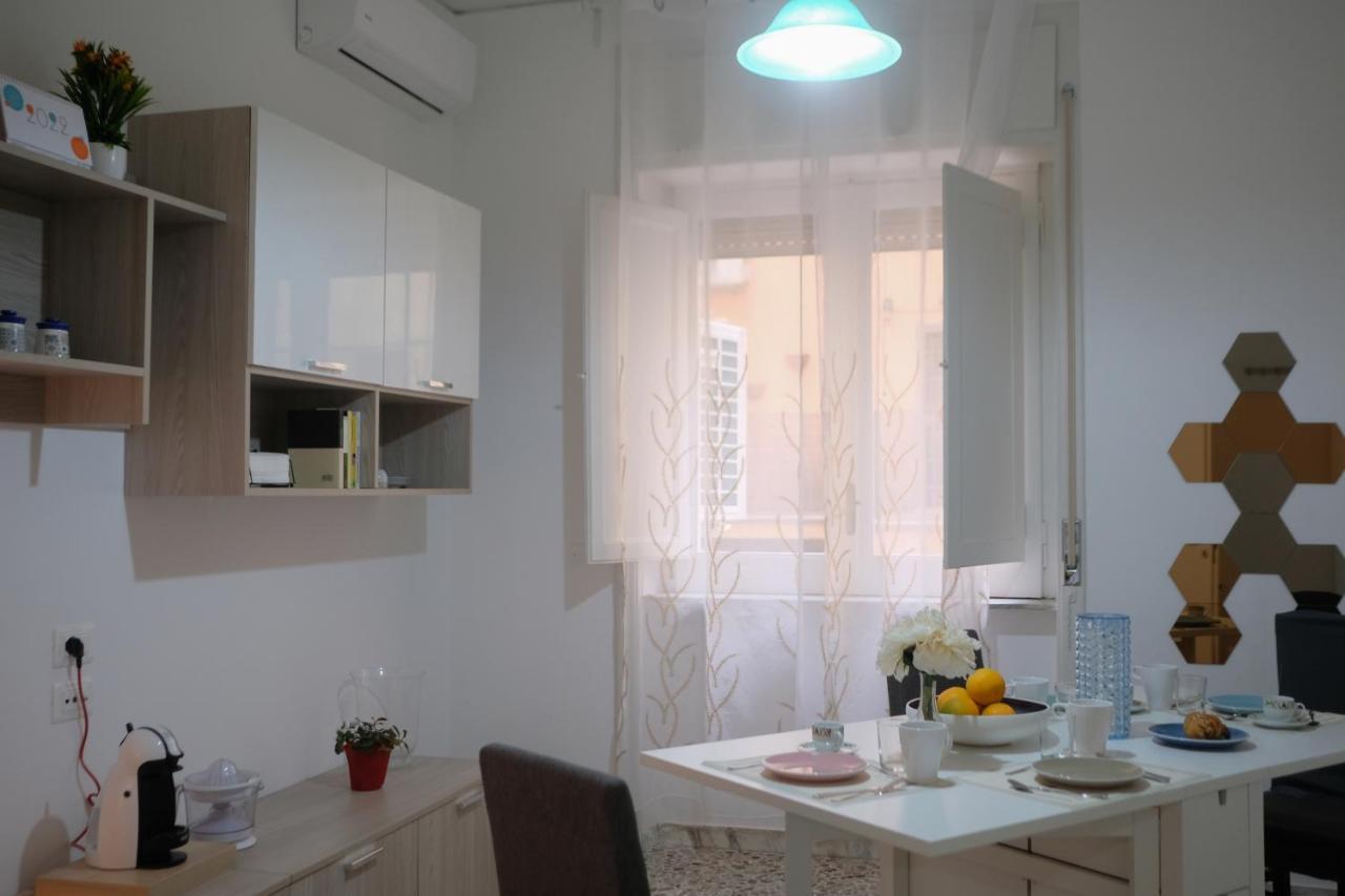 Bed and Breakfast Le Stanze Di Sofia Salerno Esterno foto
