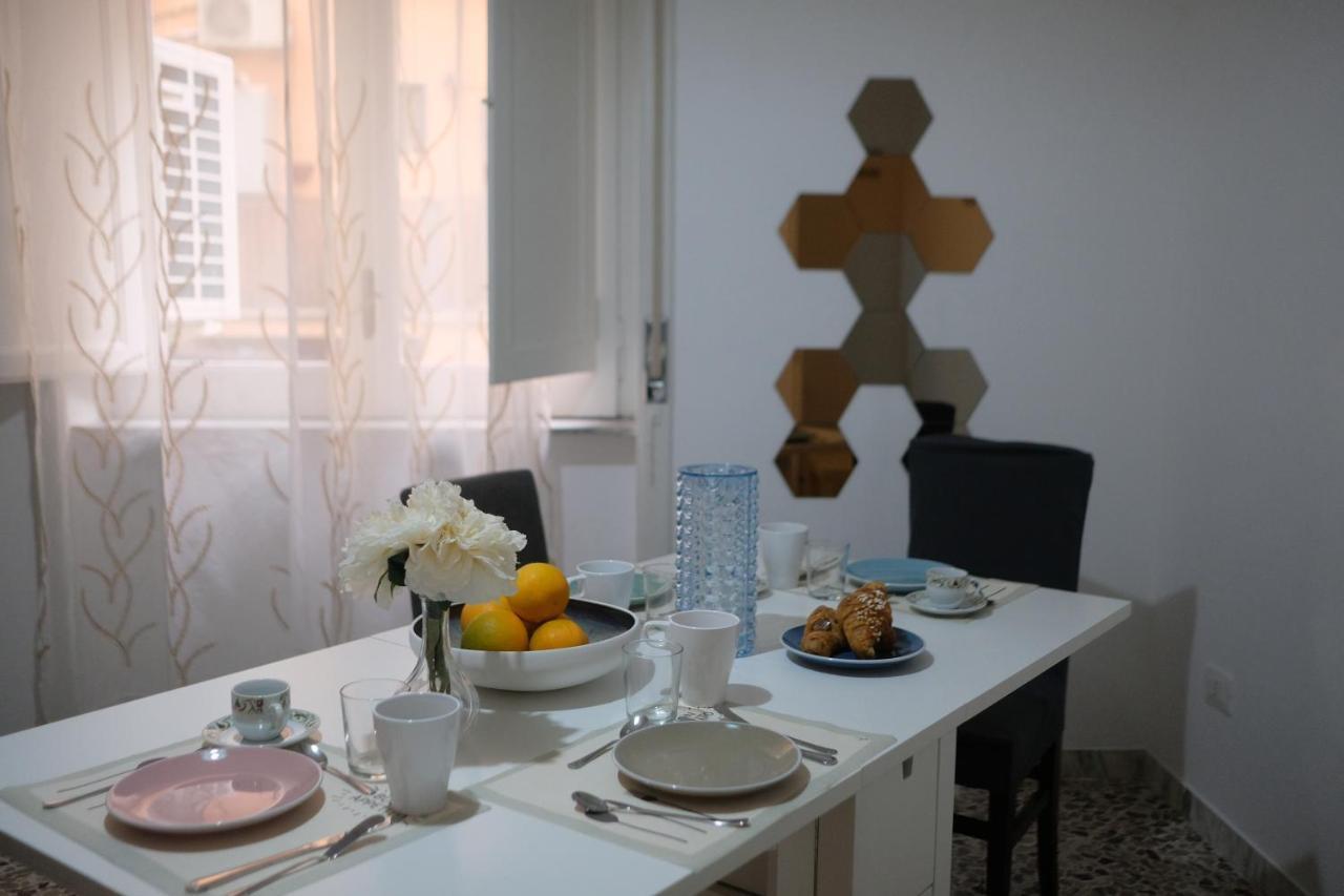 Bed and Breakfast Le Stanze Di Sofia Salerno Esterno foto